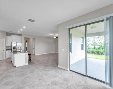 11412 Freshwater Ridge Drive - Photo Thumbnail 28