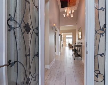 5011 Sandy Brook Circle - Photo Thumbnail 6