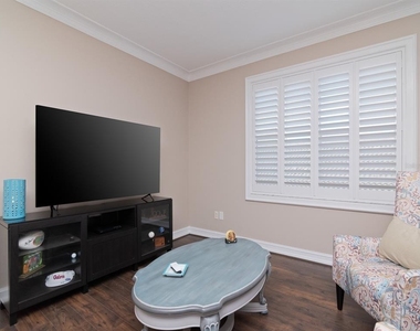 5011 Sandy Brook Circle - Photo Thumbnail 54