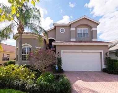 5011 Sandy Brook Circle - Photo Thumbnail 2