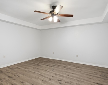 6225 Bayside Drive - Photo Thumbnail 46