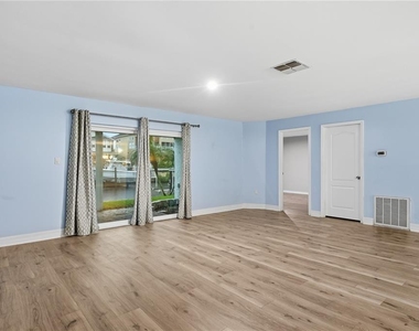 6225 Bayside Drive - Photo Thumbnail 41