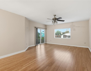 6225 Bayside Drive - Photo Thumbnail 21