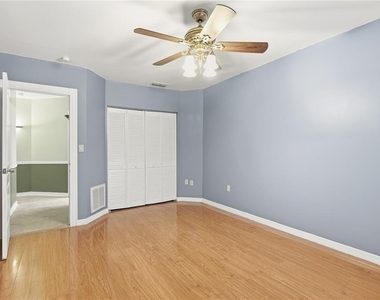 6225 Bayside Drive - Photo Thumbnail 29