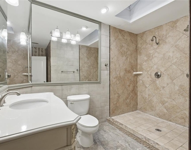 6225 Bayside Drive - Photo Thumbnail 24