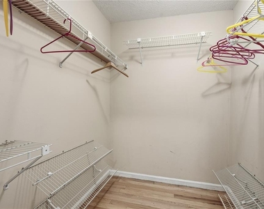 6225 Bayside Drive - Photo Thumbnail 23