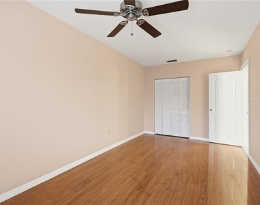 6225 Bayside Drive - Photo Thumbnail 32