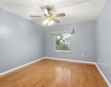 6225 Bayside Drive - Photo Thumbnail 28