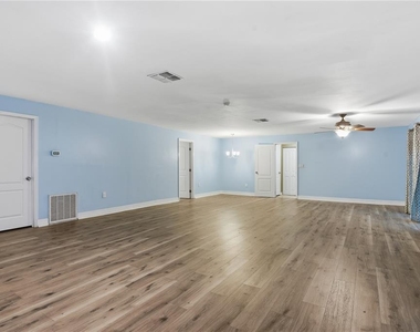 6225 Bayside Drive - Photo Thumbnail 42