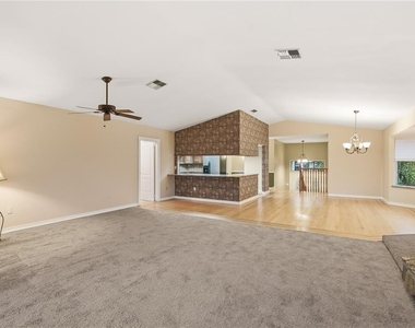 6225 Bayside Drive - Photo Thumbnail 11