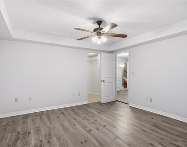 6225 Bayside Drive - Photo Thumbnail 47