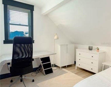 407 E Palm Avenue - Photo Thumbnail 17