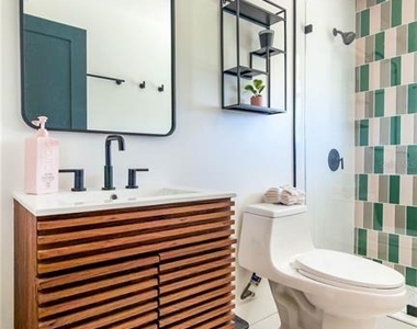 407 E Palm Avenue - Photo Thumbnail 26