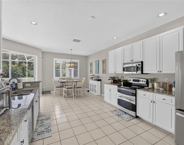 12419 Riverglen Drive - Photo Thumbnail 14