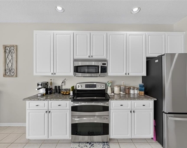 12419 Riverglen Drive - Photo Thumbnail 20