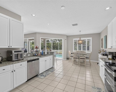 12419 Riverglen Drive - Photo Thumbnail 15