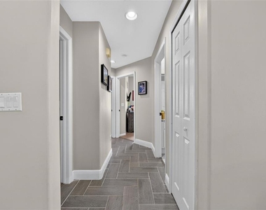 12419 Riverglen Drive - Photo Thumbnail 24