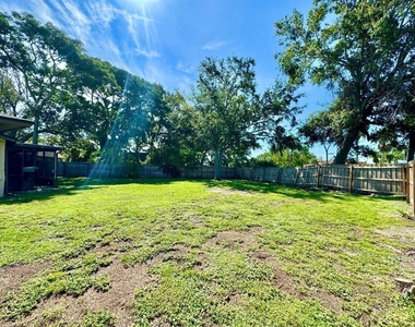 3195 Chamblee Lane - Photo Thumbnail 36