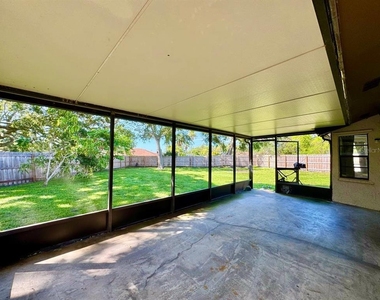 3195 Chamblee Lane - Photo Thumbnail 33