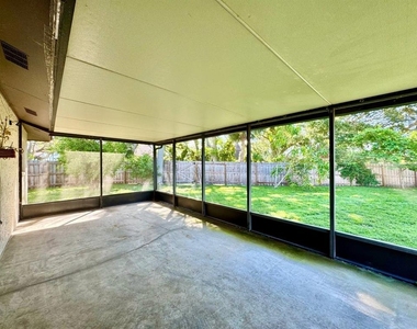 3195 Chamblee Lane - Photo Thumbnail 32