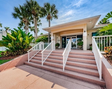 6450 Shoreline Drive - Photo Thumbnail 38