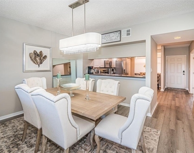 6450 Shoreline Drive - Photo Thumbnail 19