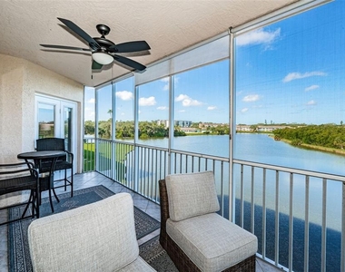 6450 Shoreline Drive - Photo Thumbnail 9
