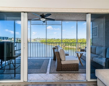 6450 Shoreline Drive - Photo Thumbnail 8