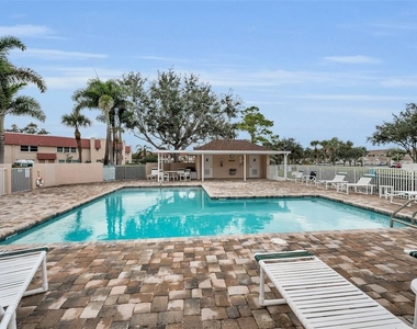 6450 Shoreline Drive - Photo Thumbnail 47