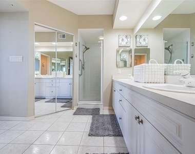6450 Shoreline Drive - Photo Thumbnail 28