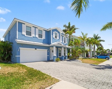 6417 Key Island Avenue - Photo Thumbnail 2