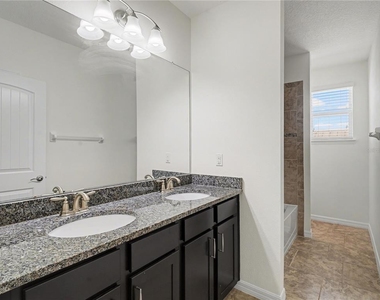 6417 Key Island Avenue - Photo Thumbnail 23
