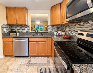 3151 Landmark Boulevard - Photo Thumbnail 4