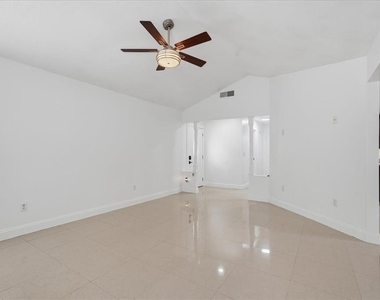 7047 Silvermill Drive - Photo Thumbnail 7