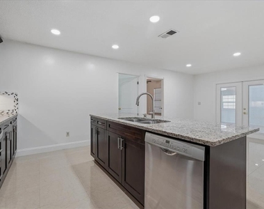 7047 Silvermill Drive - Photo Thumbnail 15