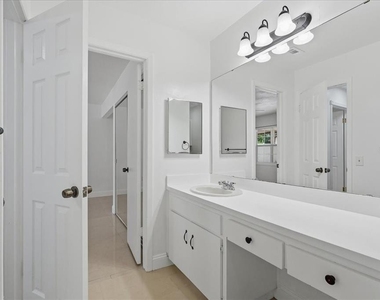7047 Silvermill Drive - Photo Thumbnail 34