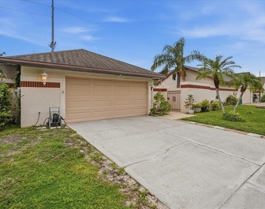 7047 Silvermill Drive - Photo Thumbnail 2