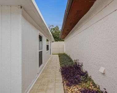 7047 Silvermill Drive - Photo Thumbnail 44