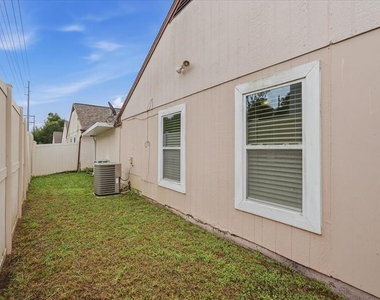 7047 Silvermill Drive - Photo Thumbnail 46