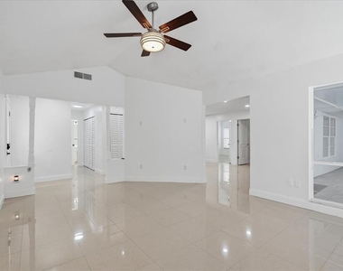 7047 Silvermill Drive - Photo Thumbnail 8