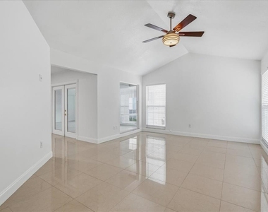 7047 Silvermill Drive - Photo Thumbnail 5