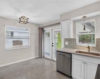 5214 15th Avenue S - Photo Thumbnail 12