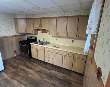 440 S 9th Avenue - Photo Thumbnail 6