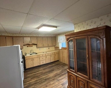 440 S 9th Avenue - Photo Thumbnail 8