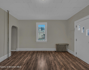 626 Swallow Street - Photo Thumbnail 4