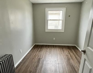 109 Smith Street - Photo Thumbnail 2