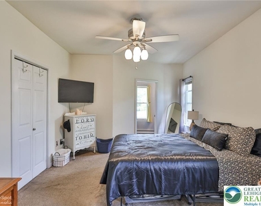 1635 E Emmaus Avenue - Photo Thumbnail 30