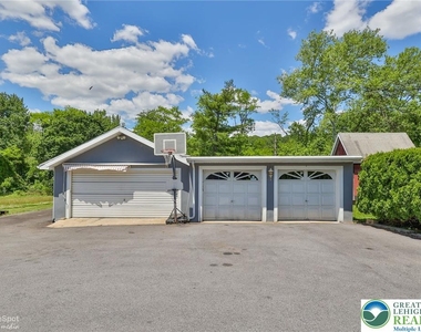 1635 E Emmaus Avenue - Photo Thumbnail 48