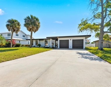 3917 E Eden Roc Circle - Photo Thumbnail 53