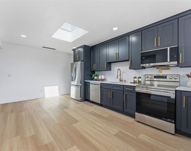 3917 E Eden Roc Circle - Photo Thumbnail 44
